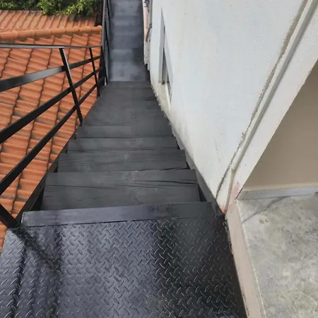 4 By Ceni Apartment *